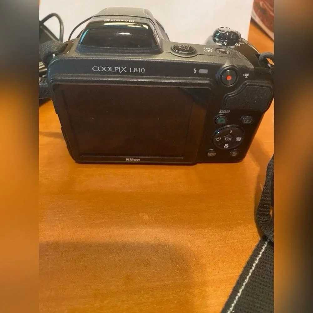 Nikon see photos